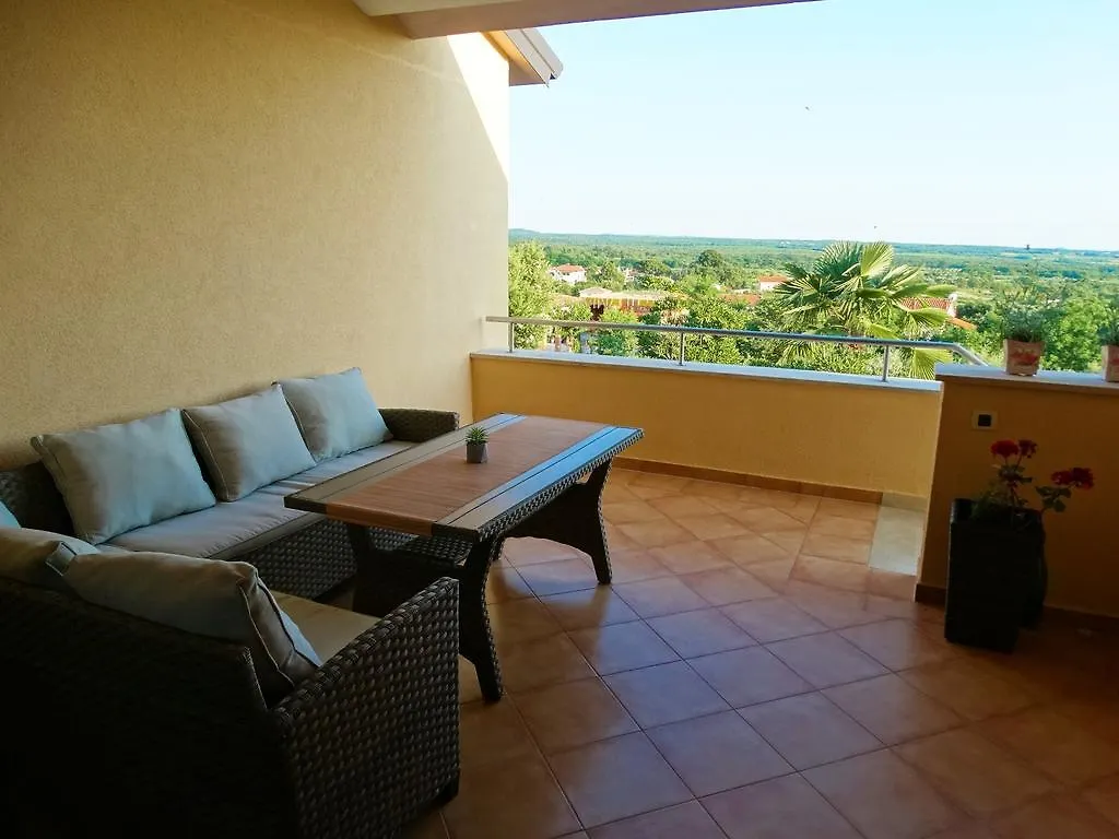 Istria Holiday Home Villa Adriatic Kastelir  0*,  Croatia