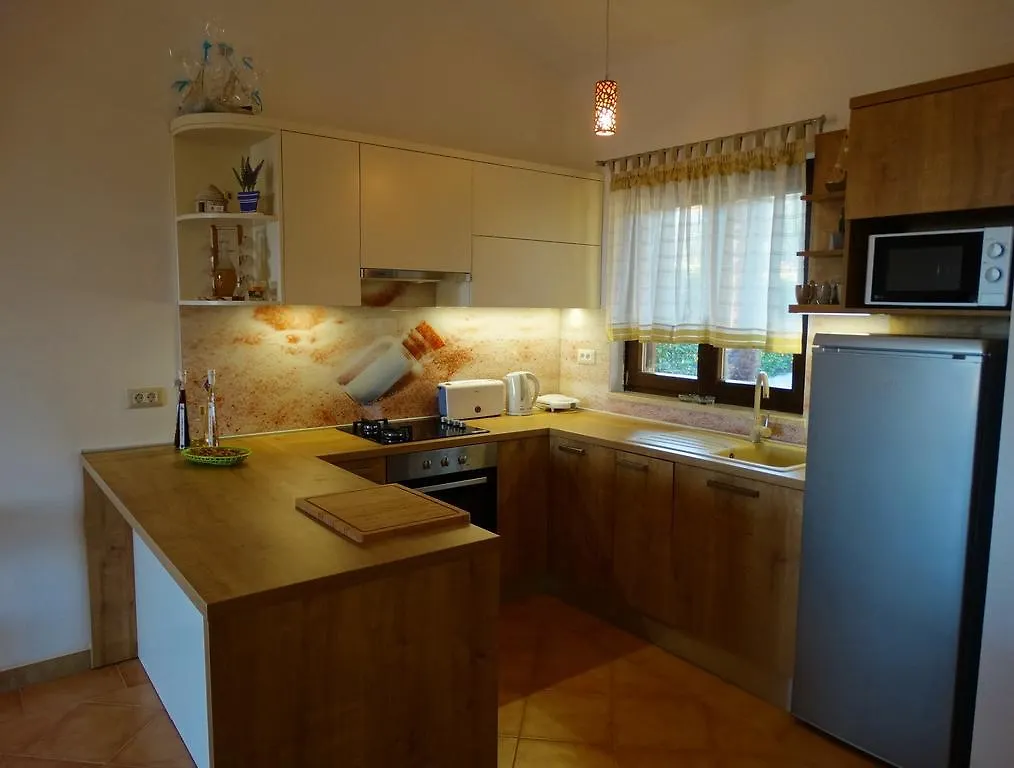 Istria Holiday Home Villa Adriatic Kastelir