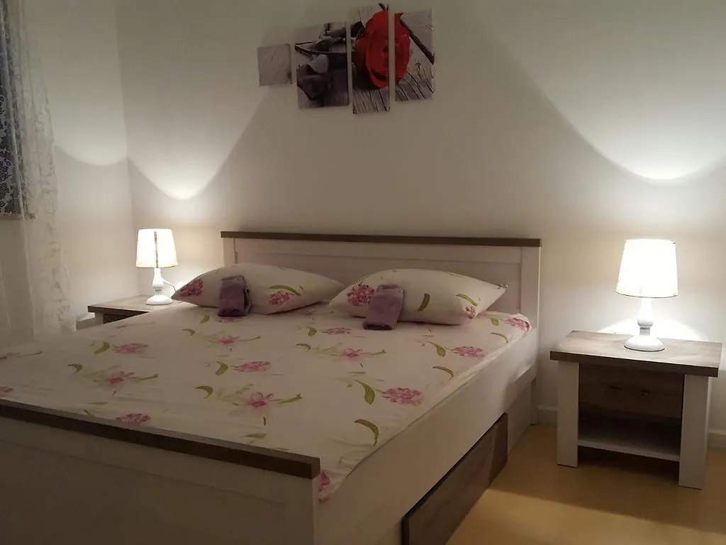 Istria Holiday Home Villa Adriatic Kastelir
