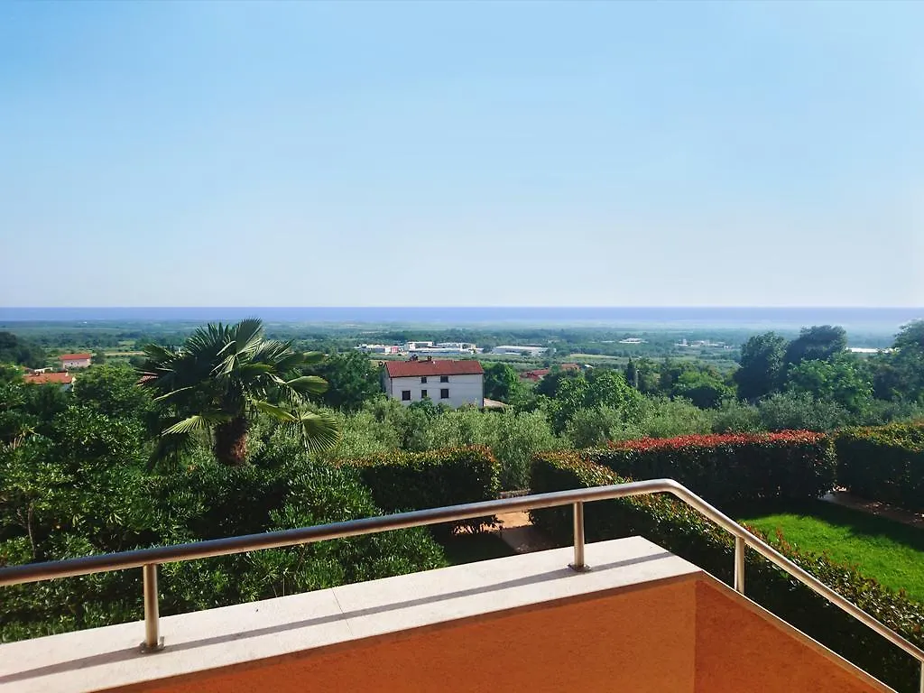 Istria Holiday Home Villa Adriatic Kastelir  0*,