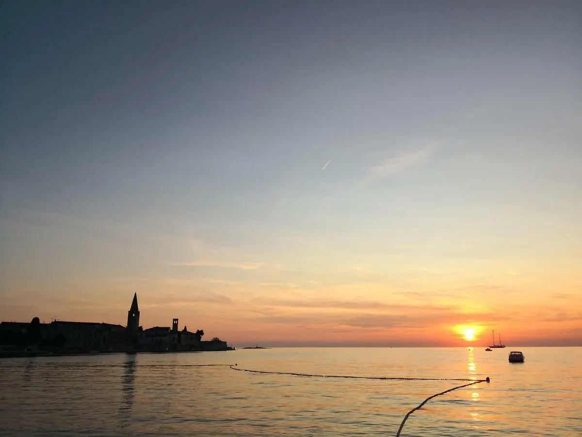 Istria Holiday Home Villa Adriatic Kastelir